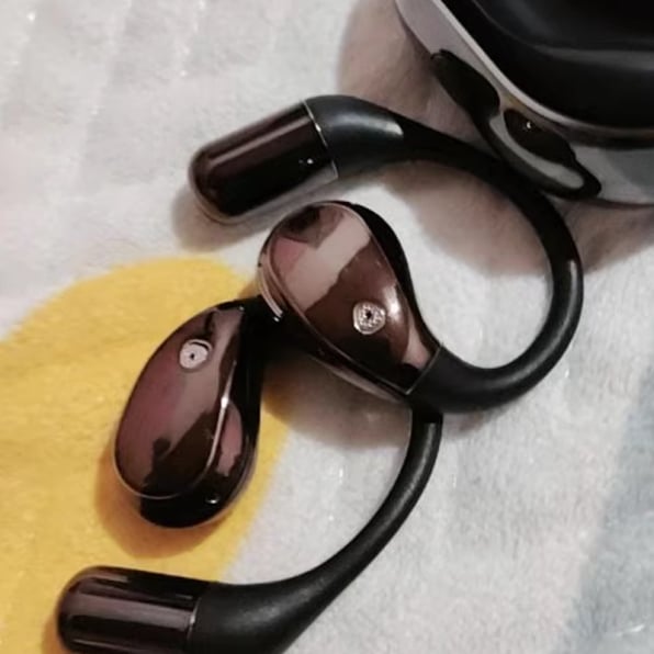 Earscribe SpeakFree user Angela T.